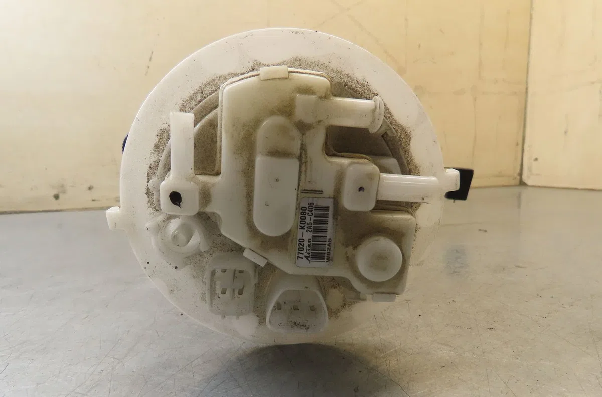 Pompe à carburant immergée Mazda 2 Berline bicorps trois ou cinq portes (KB) 1.5 hybrid (kbac3x) (2022) occasion