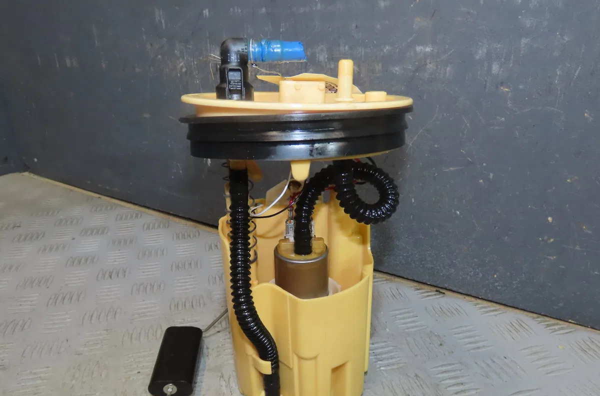 Pompe à carburant immergée Mini MINI (R56) Cooper sd (2011-2013) occasion