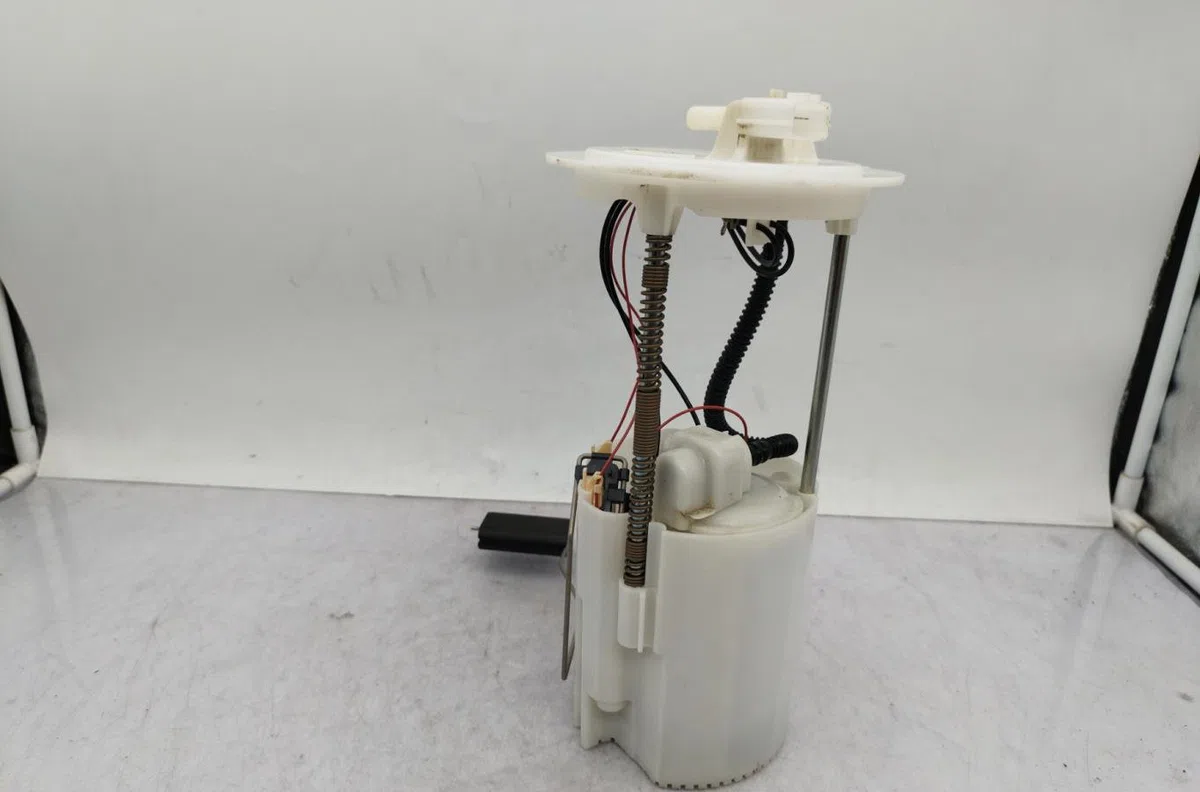 Pompe à carburant immergée NISSAN QASHQAI 2 PHASE 1 occasion