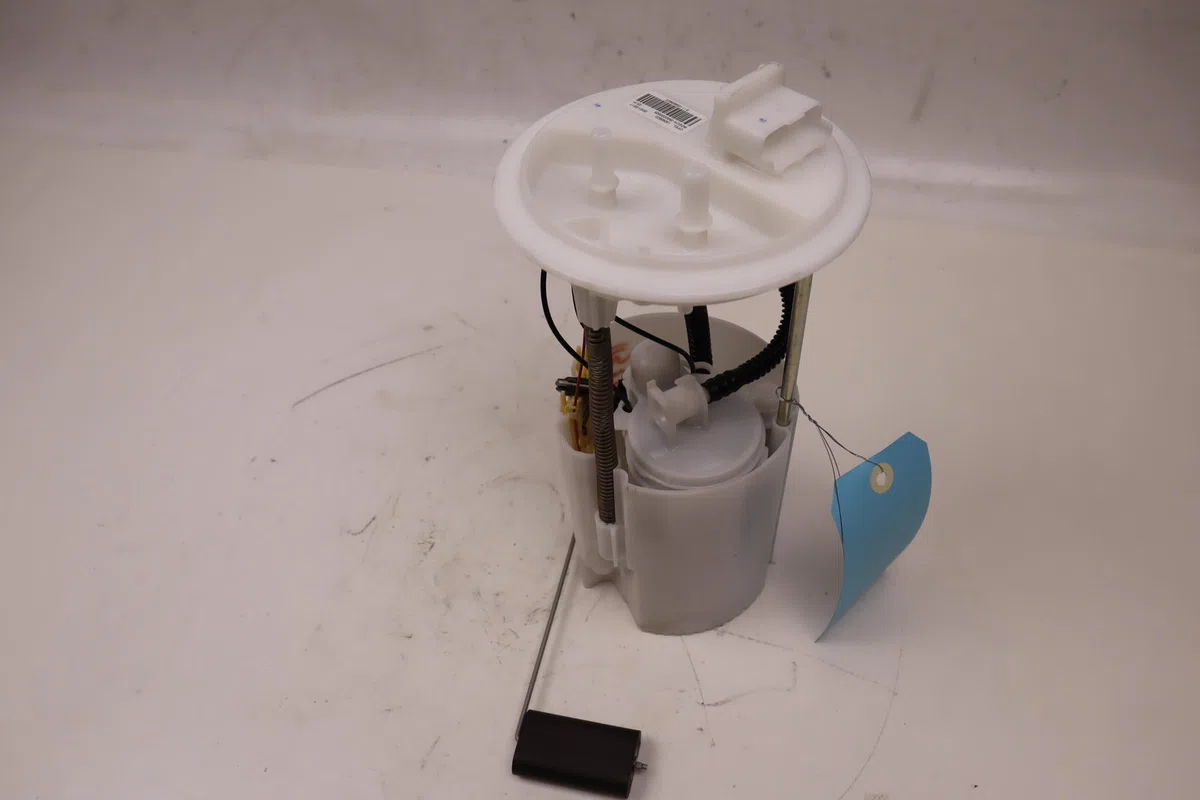 Pompe à carburant immergée Opel MERIVA B Monospace (S10) 1.4 (75) (2010-2017) occasion
