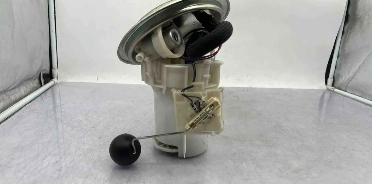 Pompe à carburant immergée OPEL TIGRA 2 TWINTOP CABRIOLET occasion