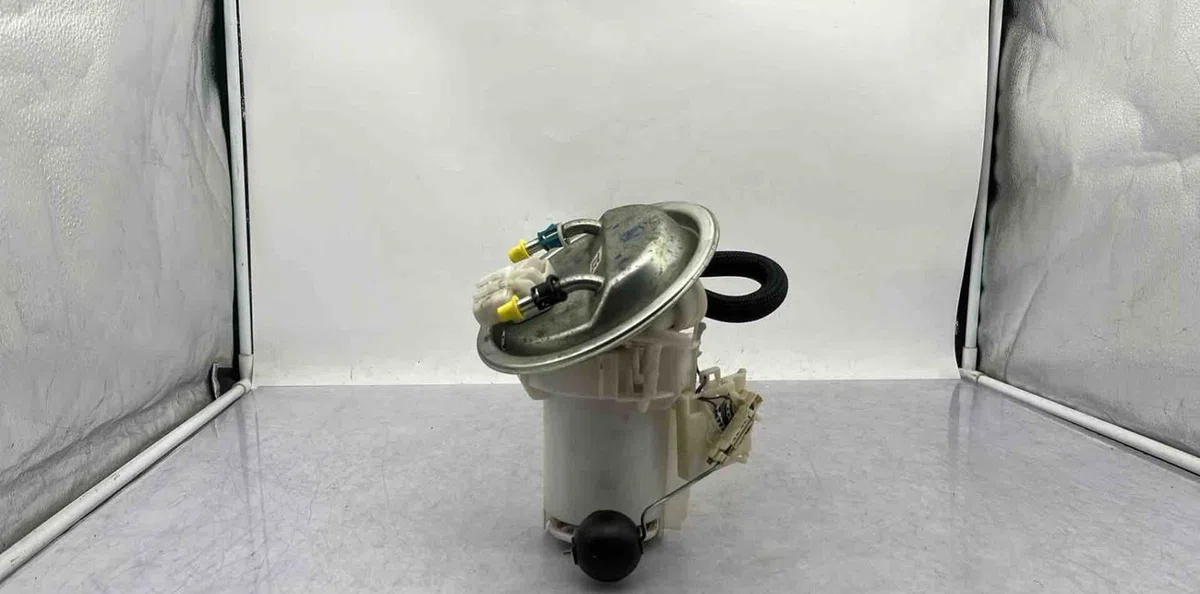 Pompe à carburant immergée OPEL TIGRA 2 TWINTOP CABRIOLET occasion