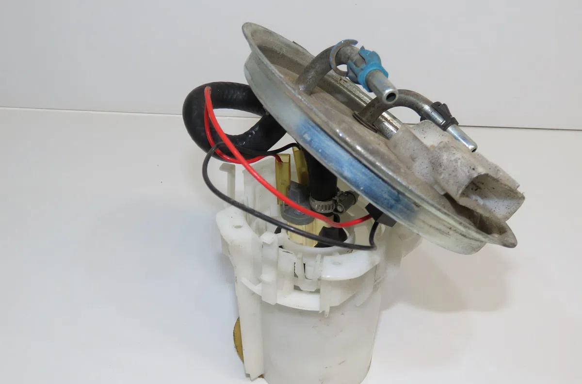 Pompe à carburant immergée Opel VECTRA B (J96) 1.6 i 16v (f19) (1995-2002) occasion