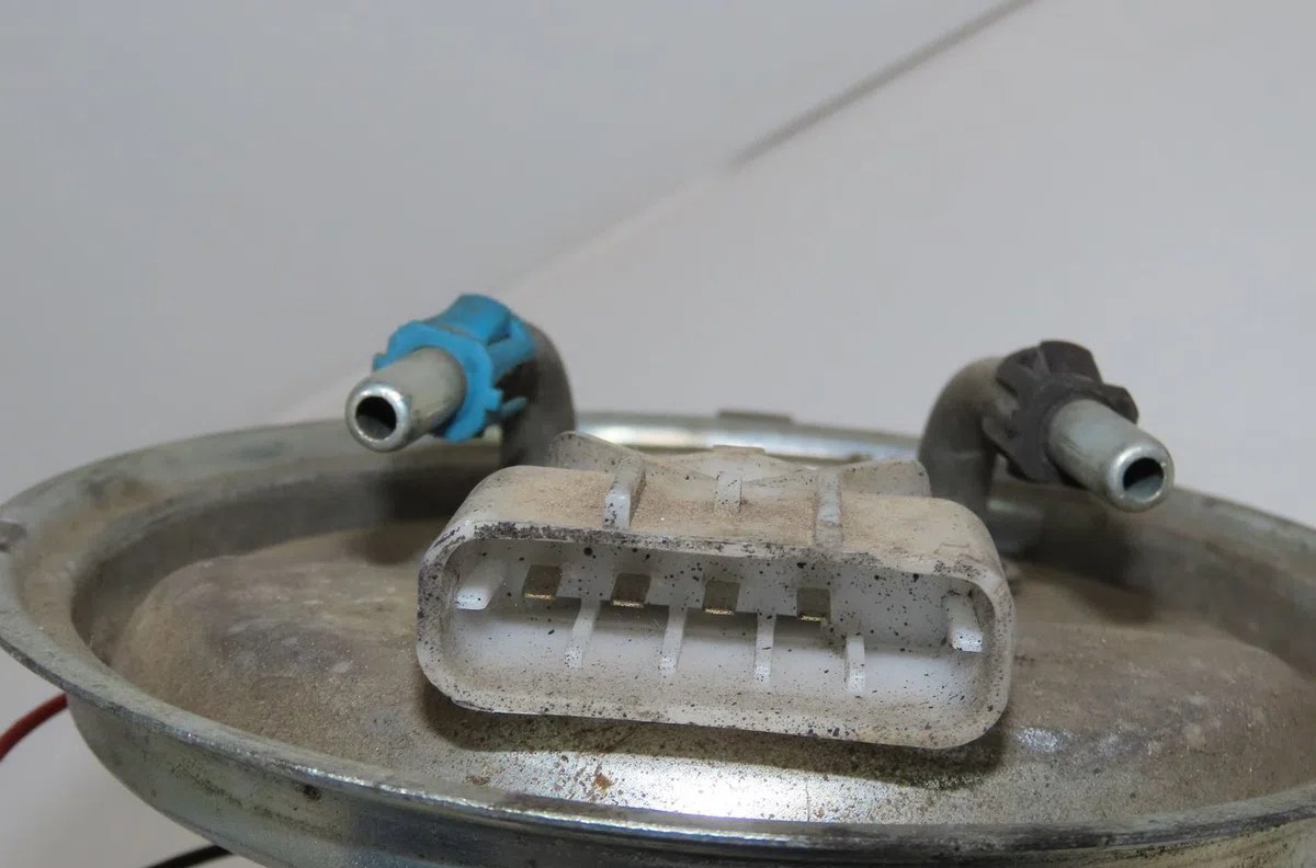 Pompe à carburant immergée Opel VECTRA B (J96) 1.6 i 16v (f19) (1995-2002) occasion