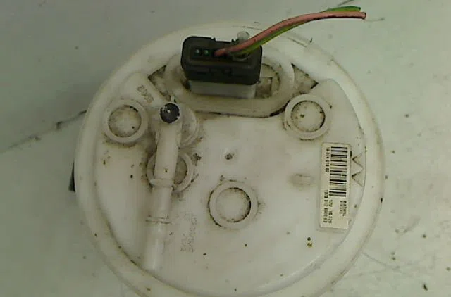 Pompe à carburant immergée Peugeot 207-207 (WA_, WC_) 1.4 16v (2006-2013) 3 portes occasion
