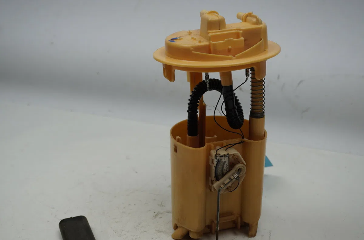 Pompe à carburant immergée Peugeot 607 (9D, 9U) 2.0 hdi (2005-2011) occasion