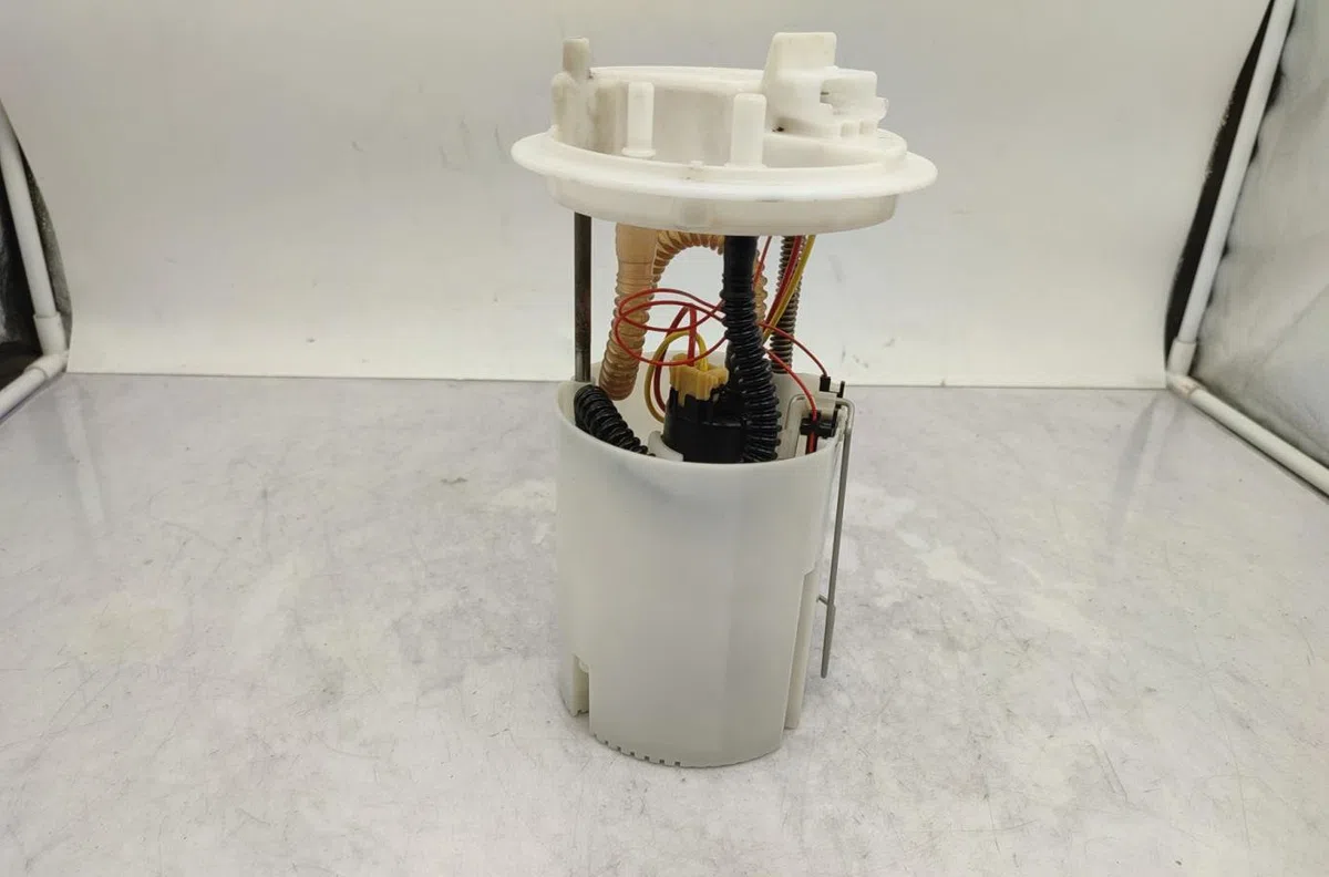 Pompe à carburant immergée PEUGEOT BIPPER occasion