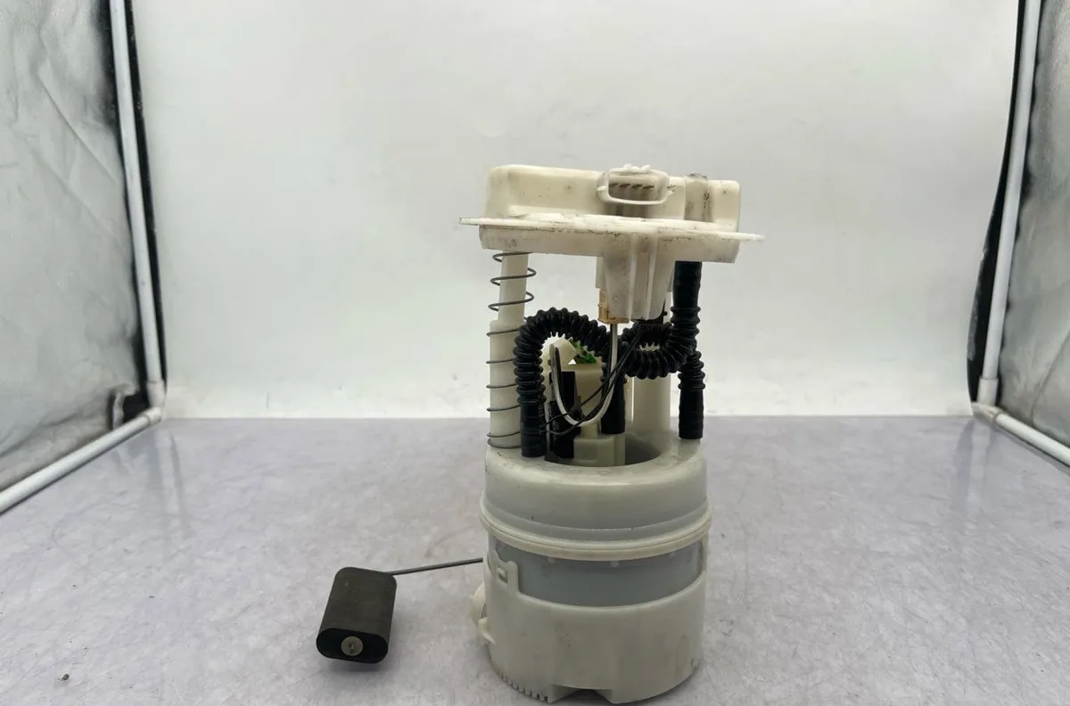 Pompe à carburant immergée RENAULT CLIO 3 PHASE 1 BREAK occasion