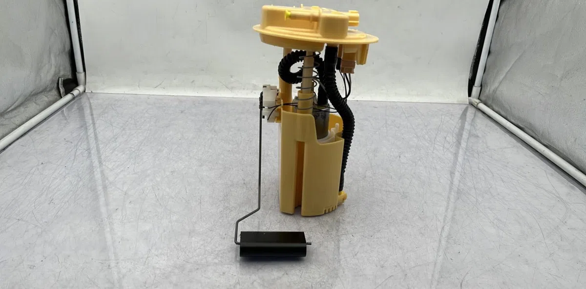 Pompe à carburant immergée RENAULT CLIO 4 PHASE 1 BREAK occasion