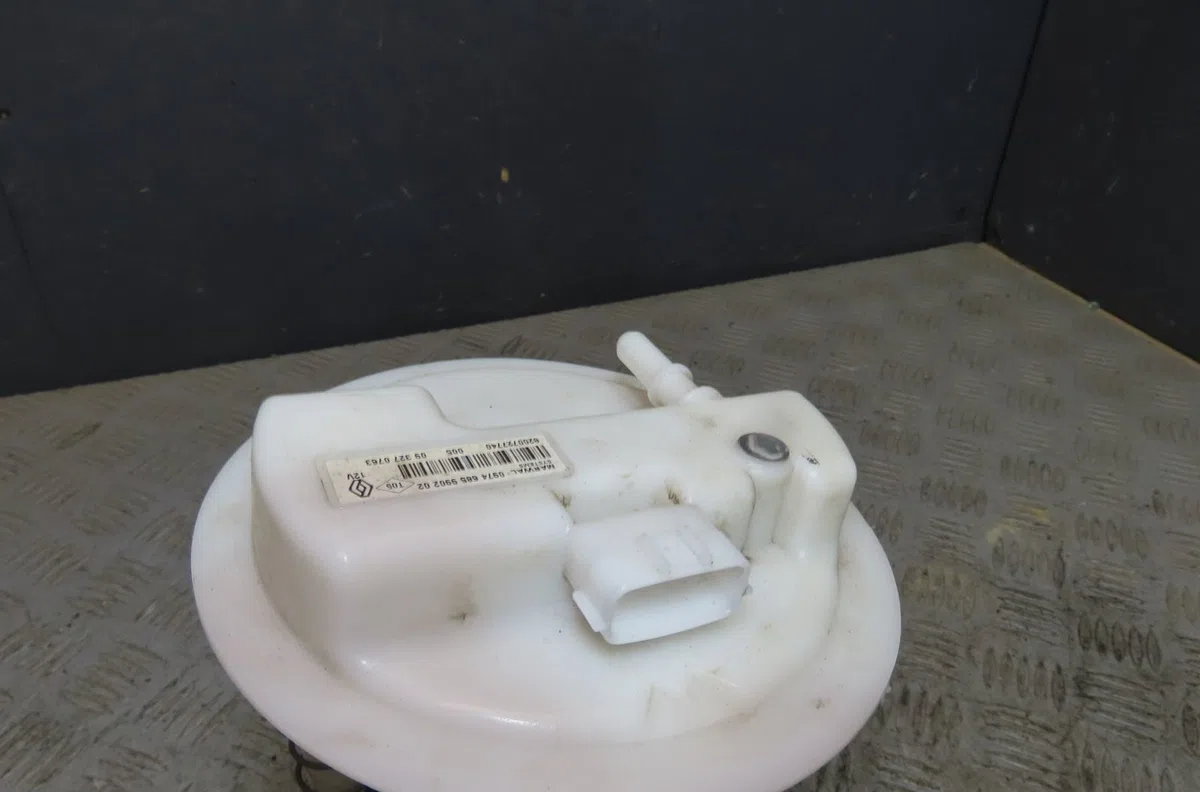 Pompe à carburant immergée Renault CLIO III (BR0-1, CR0-1) 1.6 16v gt (br10, cr10) (2009-2014) 5 portes occasion