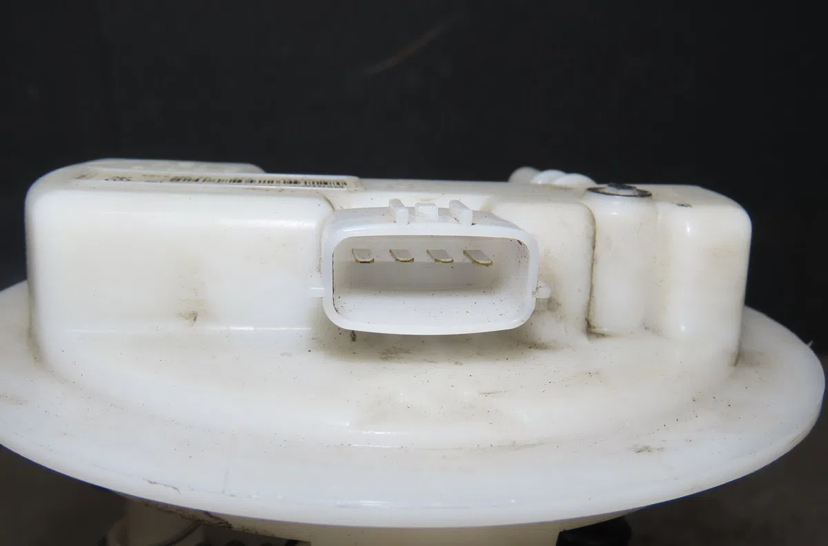 Pompe à carburant immergée Renault CLIO III (BR0-1, CR0-1) 1.6 16v gt (br10, cr10) (2009-2014) 5 portes occasion