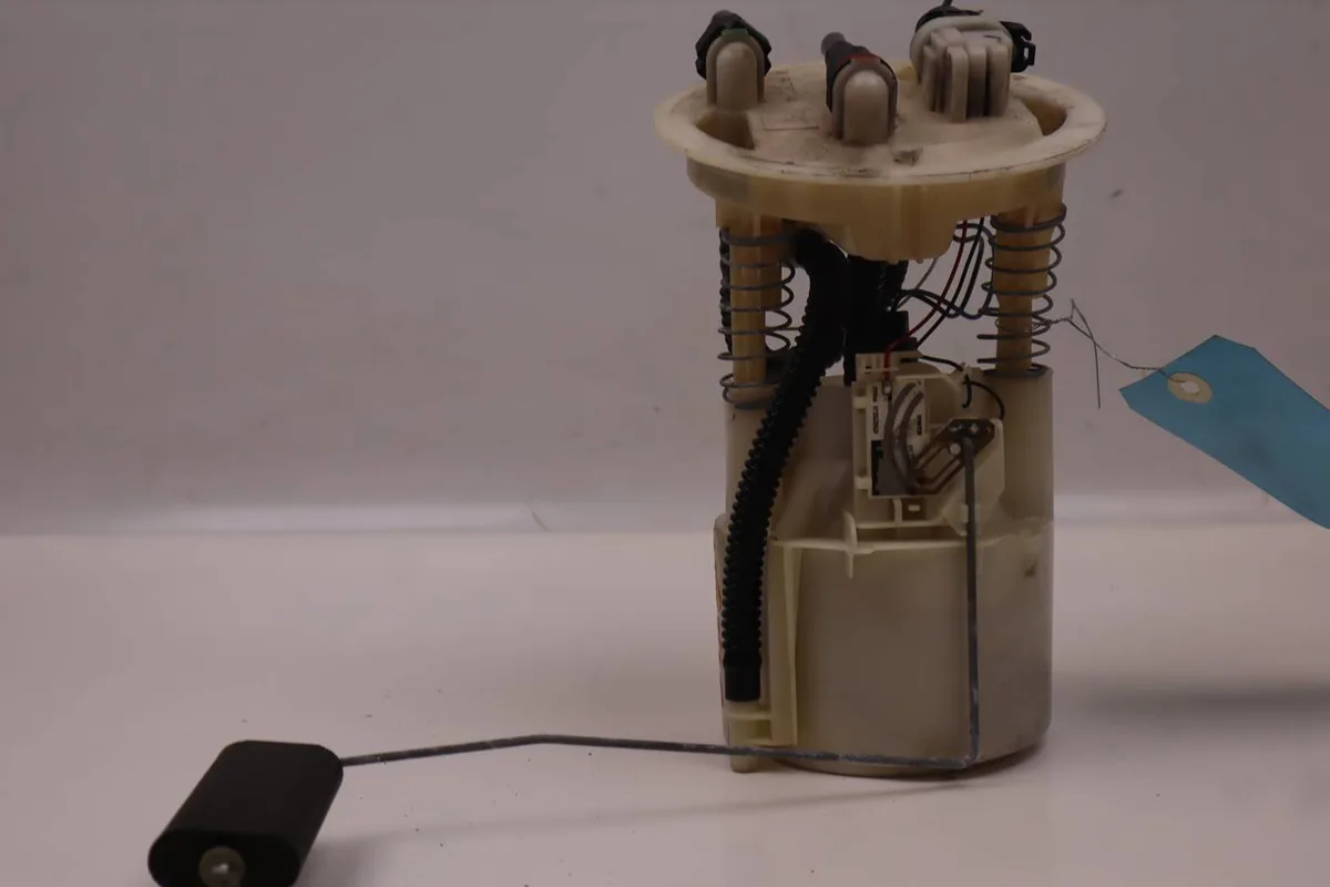 Pompe à carburant immergée Renault MEGANE I Break (KA0-1_) 1.4 16v (ka0d, ka1h, ka0w, ka10) (1999-2003) occasion