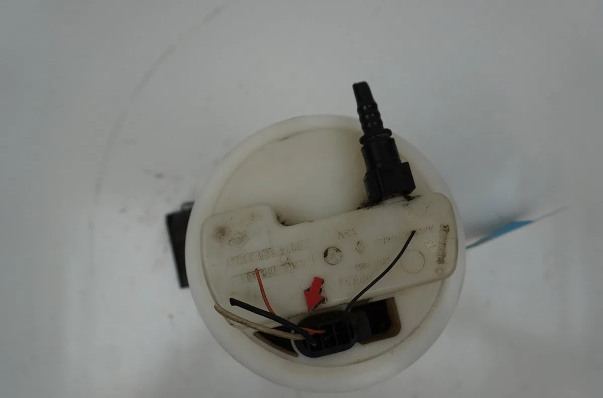 Pompe à carburant immergée Renault TWINGO I (C06_) 1.2 16v (c06c, c06d, c06k) (2001-2007) 3 portes occasion
