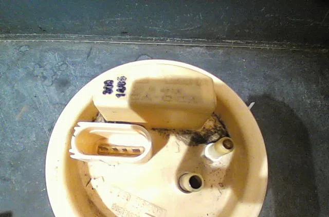 Pompe à carburant immergée Seat CORDOBA (6L2) 1.4 tdi (2002-2005) occasion