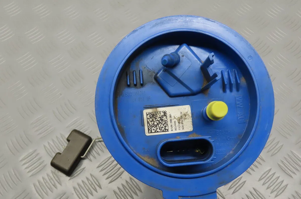 Pompe à carburant immergée Seat LEON ST (5F8) 1.0 tsi (2015-2020) occasion