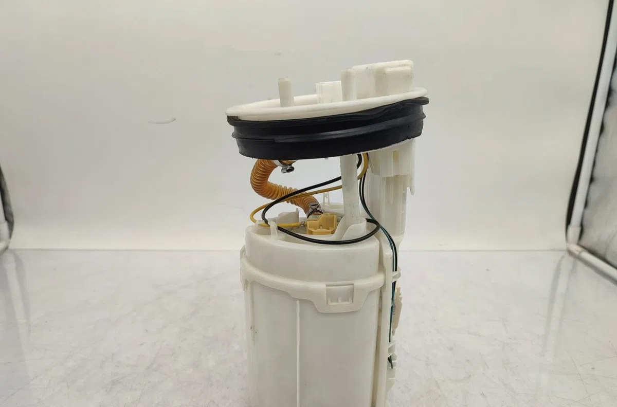 Pompe à carburant immergée SKODA FABIA 2 PHASE 1 occasion