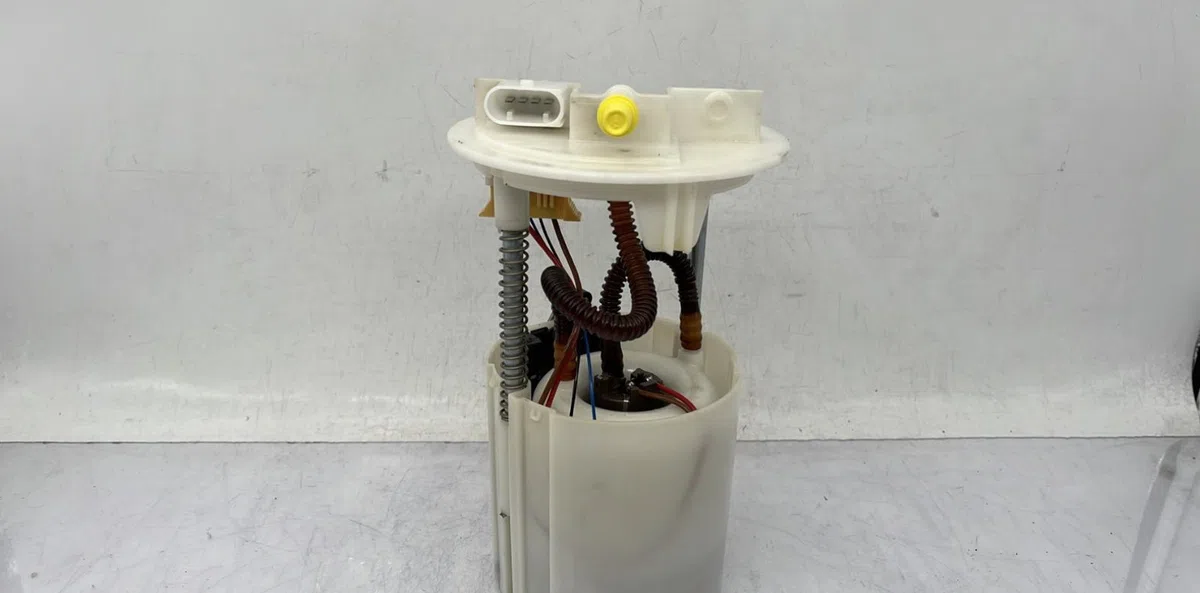 Pompe à carburant immergée SMART FORTWO 2 COUPE occasion