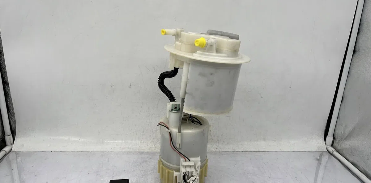 Pompe à carburant immergée TOYOTA AYGO 1 PHASE 1 occasion