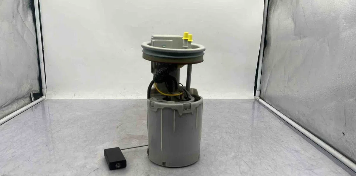 Pompe à carburant immergée VOLKSWAGEN POLO 4 PHASE 1 occasion
