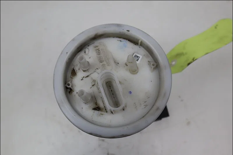Pompe à carburant immergée Volkswagen POLO V (6R1, 6C1) 1.4 (6r1) (2009-2014) occasion