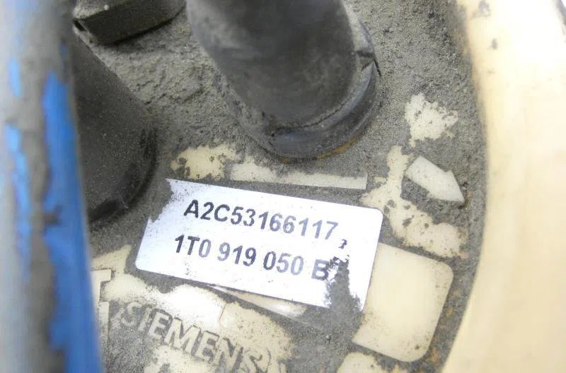 Pompe à carburant immergée VOLKSWAGEN TOURAN 1 PHASE 2 occasion