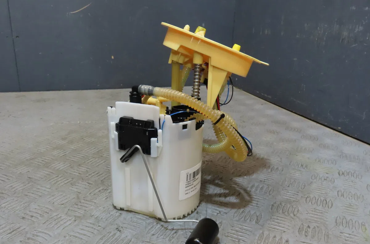 Pompe à carburant immergée Volvo S90 II (234) D3 (2016-2018) occasion