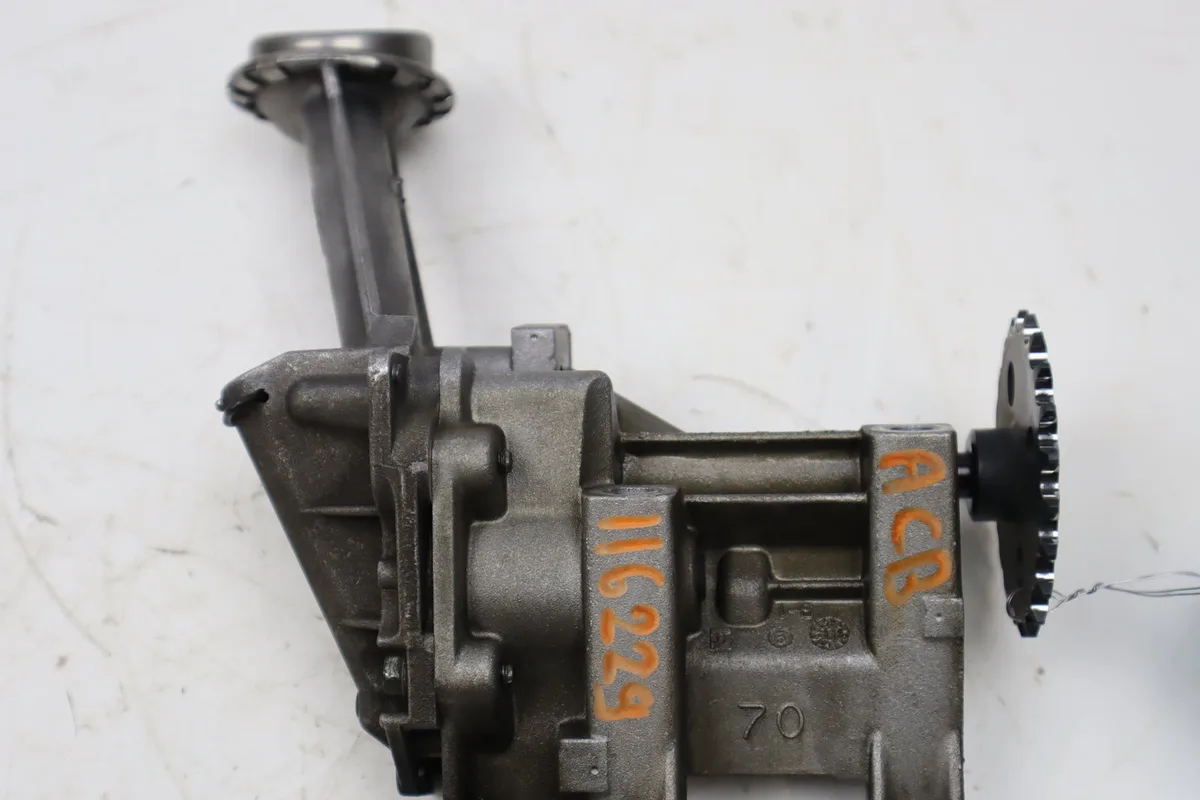 Pompe a huile Renault CLIO III (BR0-1, CR0-1) 1.5 dci (2010-2014) 5 portes occasion
