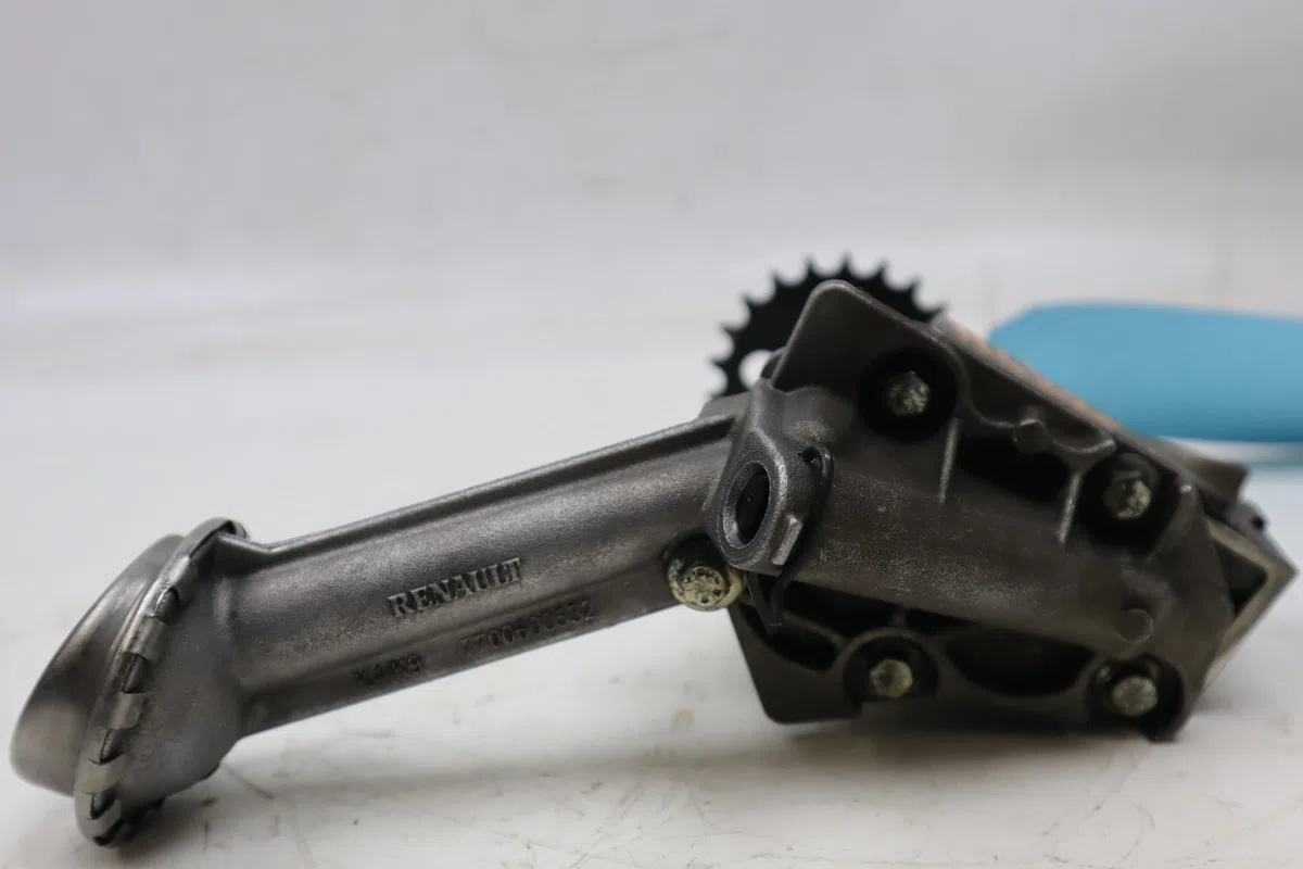 Pompe a huile Renault CLIO III (BR0-1, CR0-1) 1.5 dci (2010-2014) 5 portes occasion