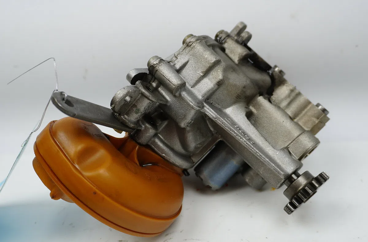 Pompe a huile Renault CLIO IV (BH_) 0.9 tce 90 (2012) 5 portes occasion