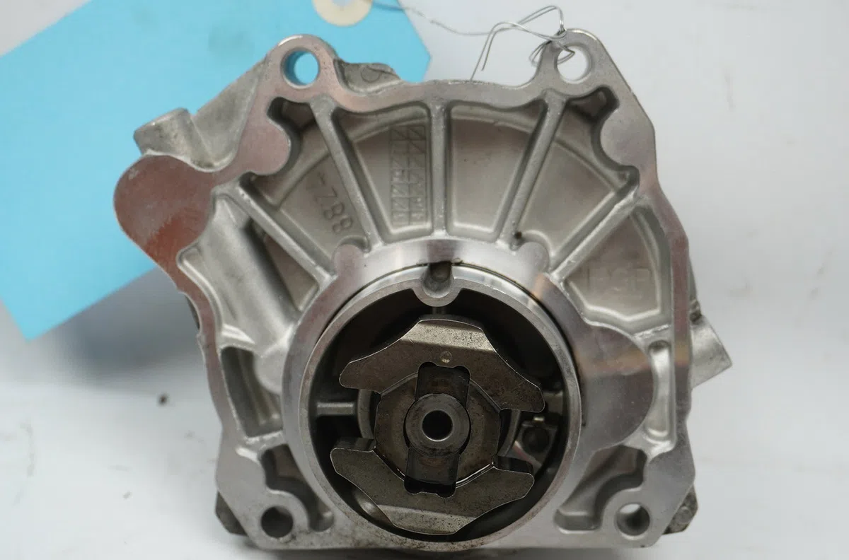 Pompe a vide Alfa romeo GT (937_) 1.9 jtd (937cxn1b) (2003-2010) 3 portes occasion