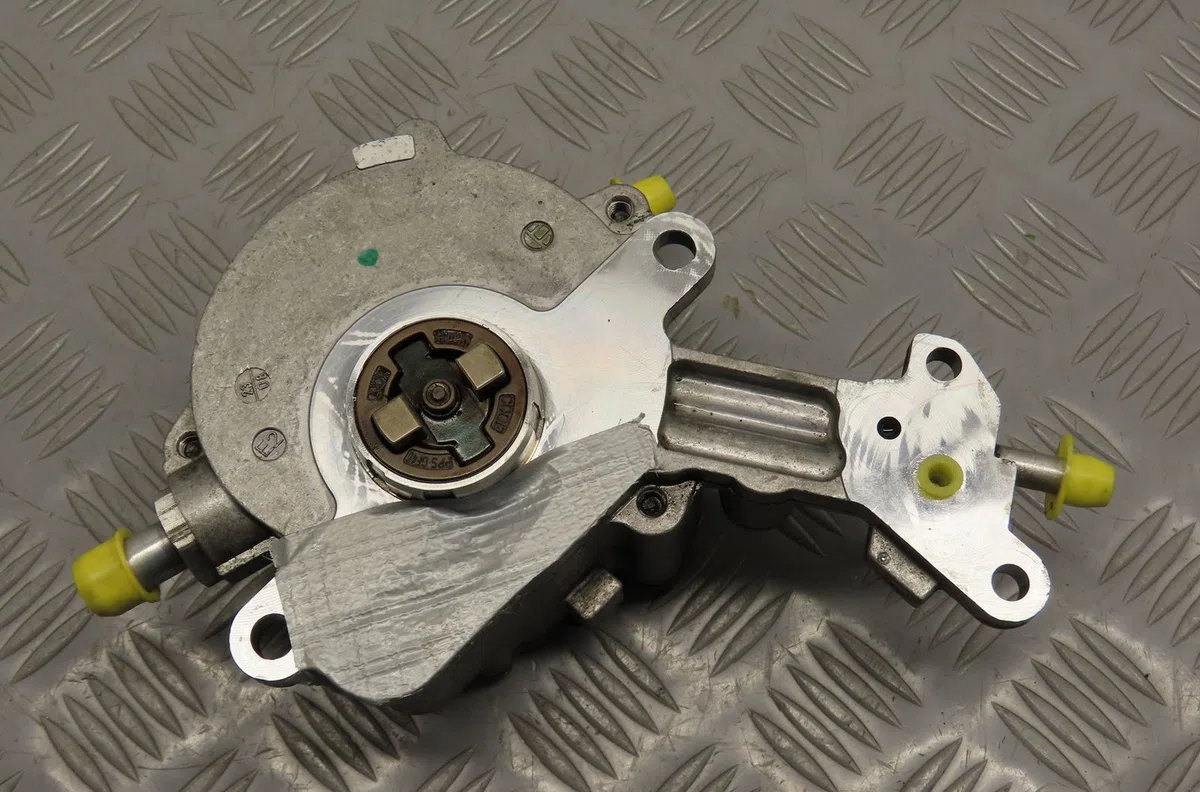 Pompe a vide Audi A3 Sportback (8PA) 1.9 tdi (2004-2010) occasion