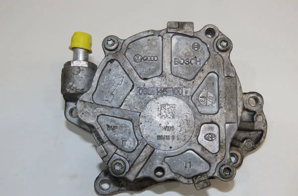 Pompe a vide Audi A4 B8 Avant (8K5) 2.0 tdi (2008-2015) occasion