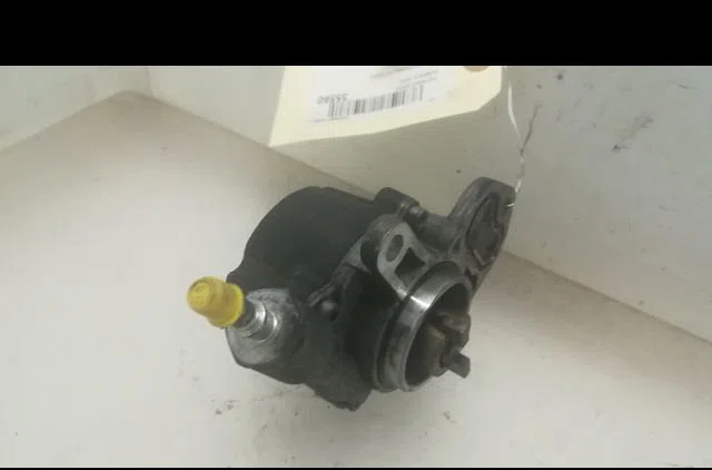 Pompe a vide Citroen XSARA PICASSO (N68) 2.0 hdi (1999-2011) 5 portes occasion