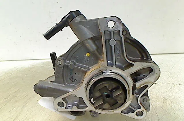 Pompe a vide Ford C-MAX II (DXA-CB7, DXA-CEU) 2.0 tdci (2010-2019) occasion