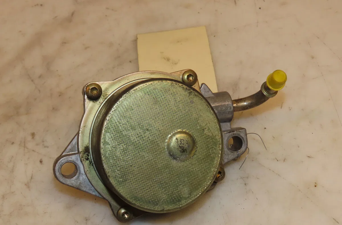 Pompe a vide Ford FIESTA V (JH_, JD_) 1.4 tdci (2001-2008) 5 portes occasion