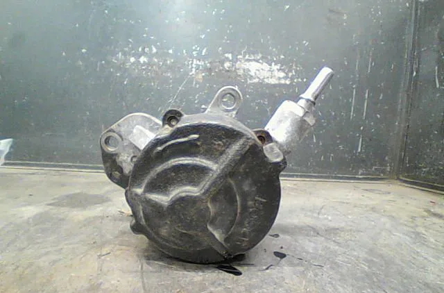 Pompe a vide Peugeot 307 (3A-C) 2.0 hdi 90 (2000-2007) 5 portes occasion