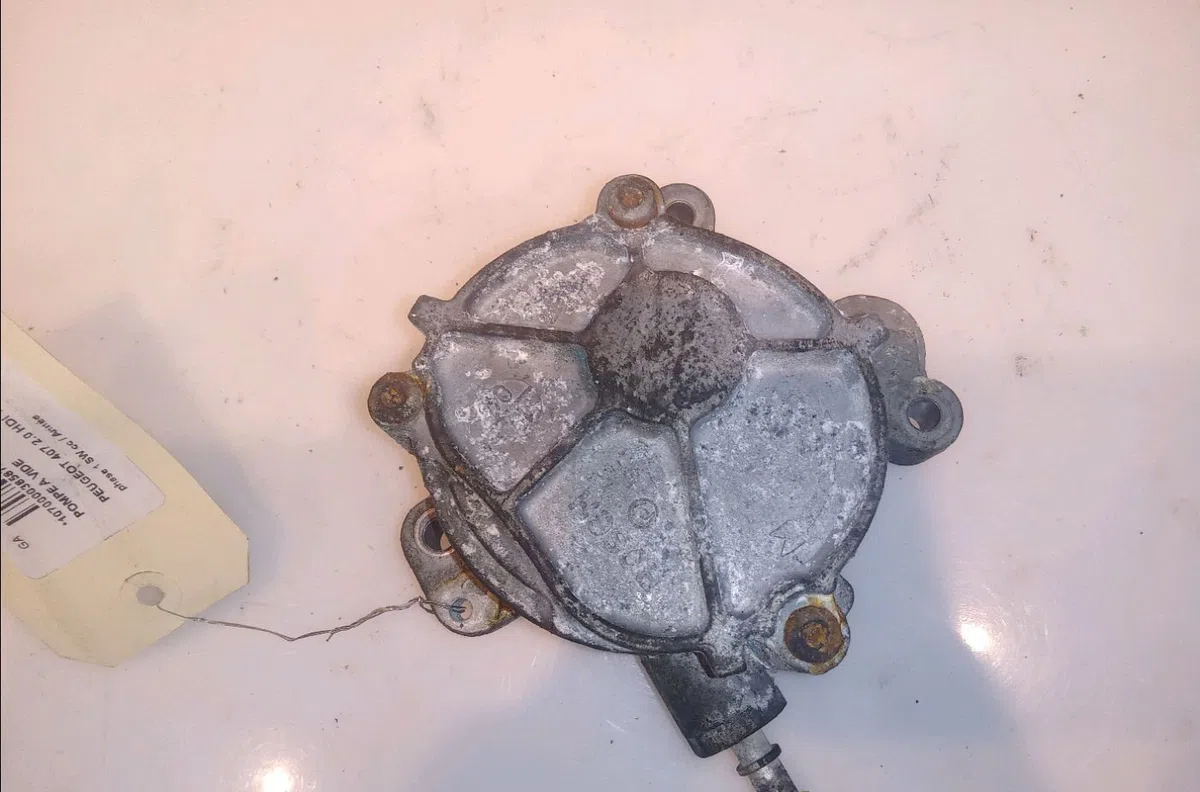 Pompe a vide Peugeot 407 SW (6E_) 2.0 hdi 135 (2004-2010) occasion