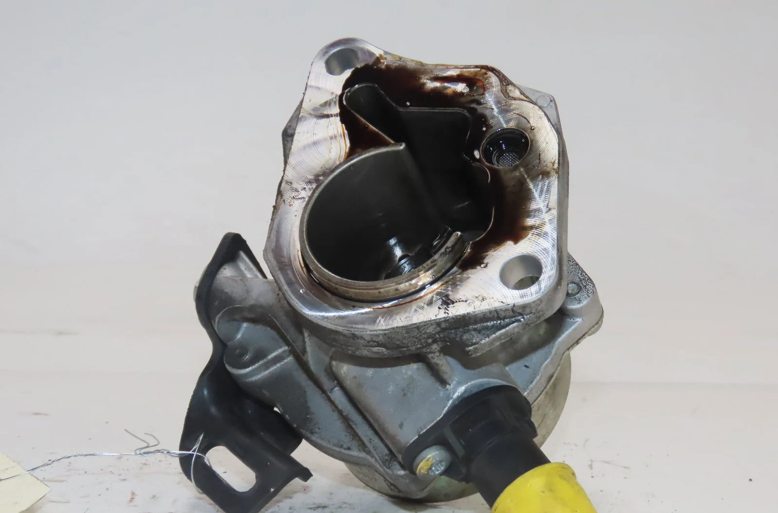 Pompe a vide Renault KANGOO Express (FW0-1_) 1.5 dci 75 (fw07, fw10, fw04) (2010) 4 portes occasion