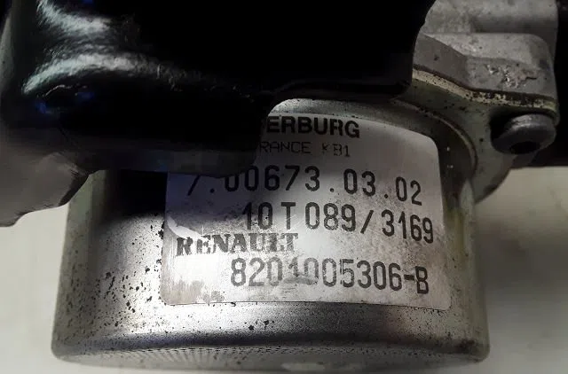 Pompe a vide Renault MEGANE III 3-5 portes (BZ0-1_, B3_) 1.5 dci (bz09, bz0d, bz1w, bz29, bz14) (2009) 5 portes occasion