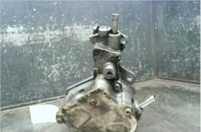 Pompe a vide Volkswagen PASSAT B5 (3B2) 1.9 tdi (1996-2000) occasion