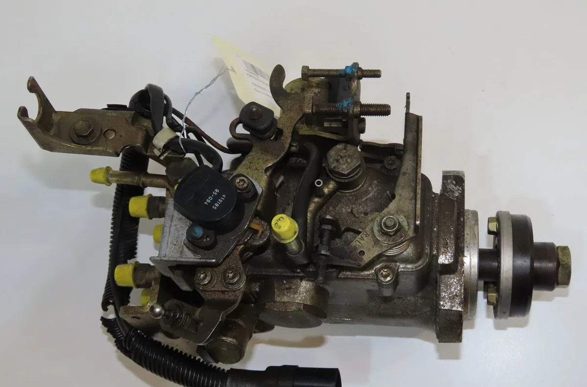 Pompe injection diesel Ford MONDEO I (GBP) 1.8 td (1993-1996) occasion