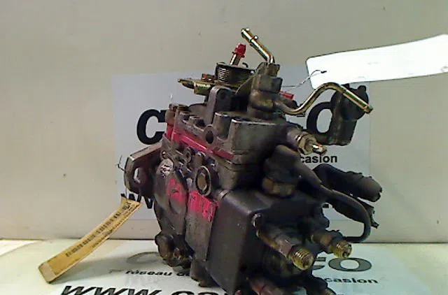 Pompe injection diesel Opel CORSA A 3-5 portes (S83) 1.5 d (f08, m08, f68, m68) (1987-1993) occasion