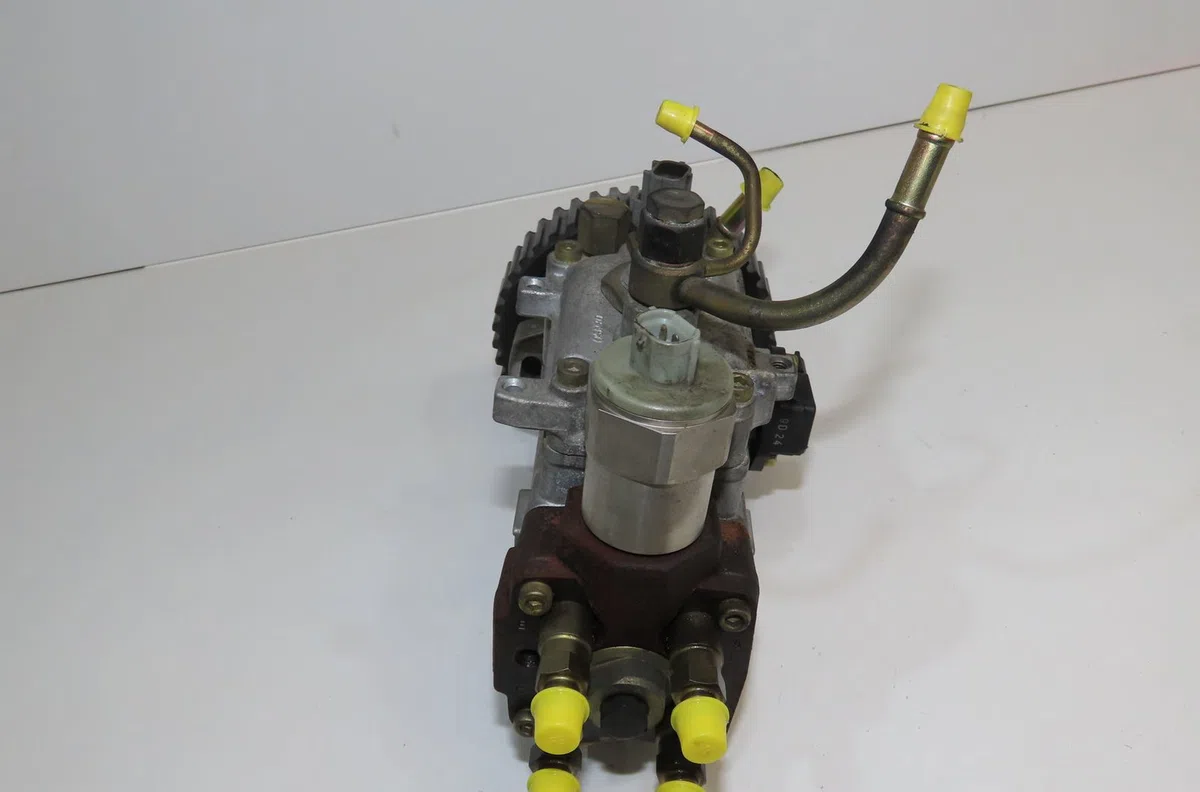 Pompe injection diesel Opel CORSA C (X01) 1.7 dti (f08, f68) (2000-2009) 5 portes occasion