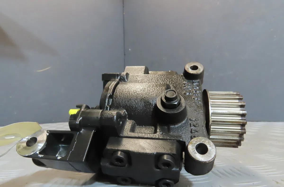 Pompe injection diesel Renault MEGANE CC (EZ0-1_) 1.5 dci (ez09, ez1g, ez0d, ez14) (2010) occasion