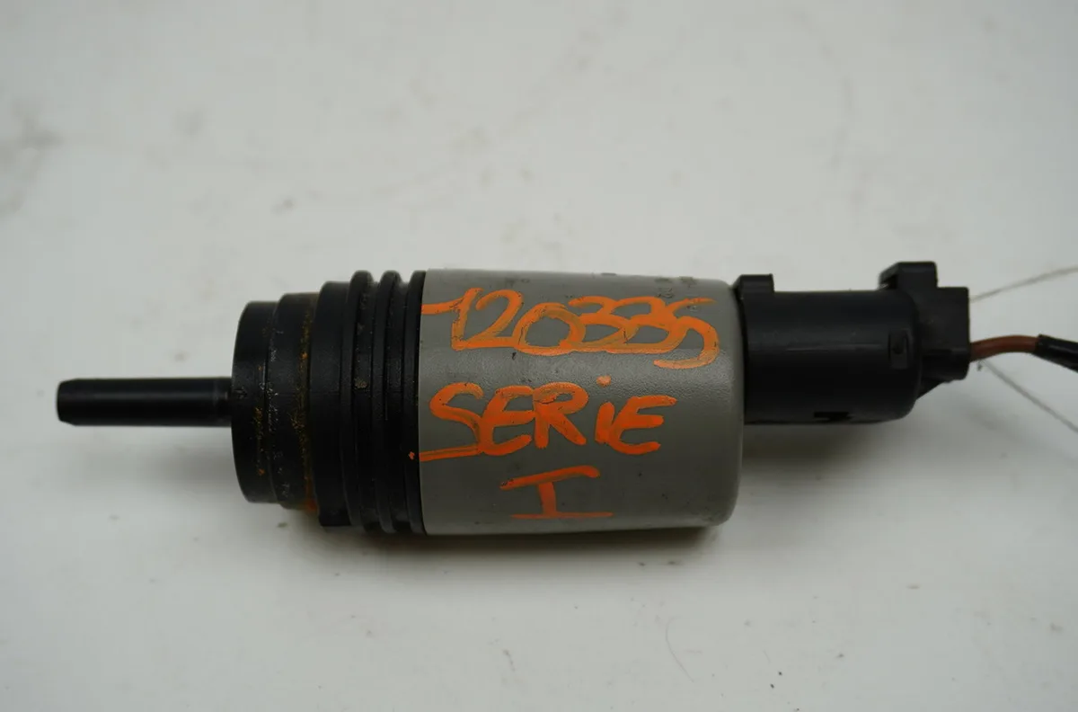 Pompe lave-glace ar Bmw 1 (E87) 116 i (2004-2011) occasion