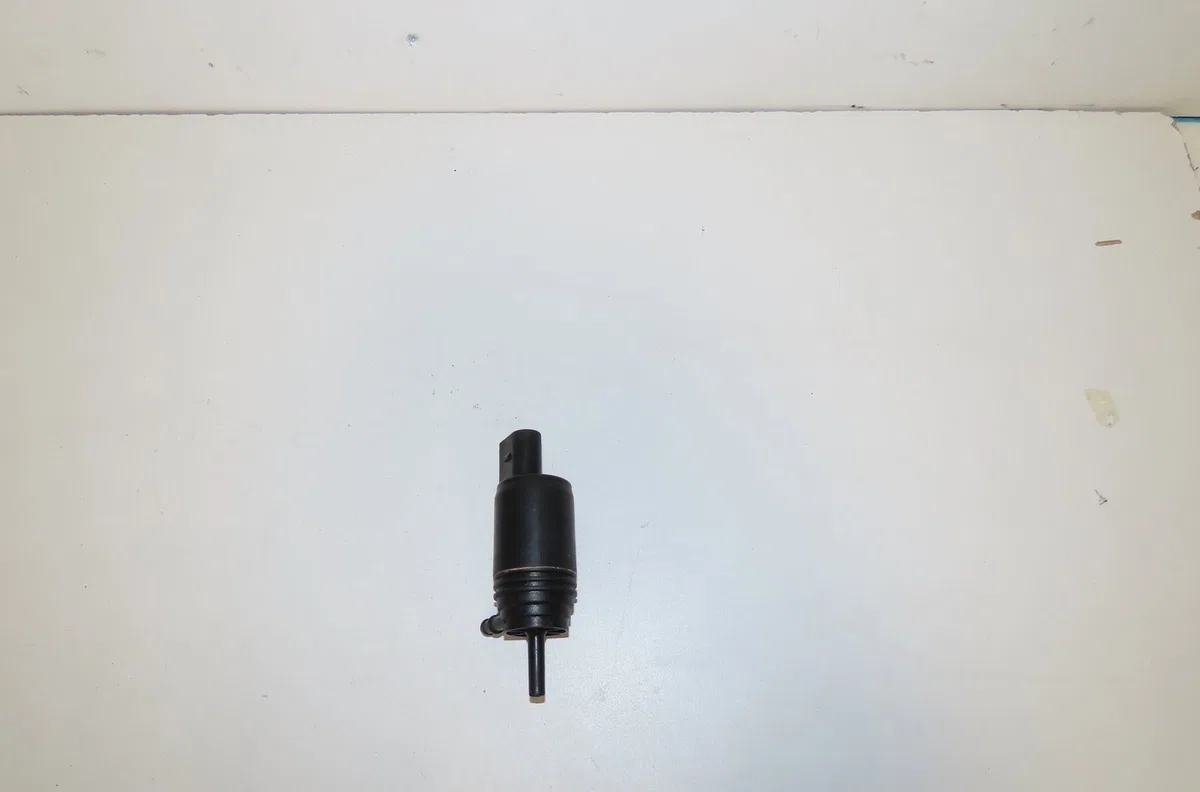 Pompe lave-glace ar Bmw 1 (F20) 118 d (2011-2015) occasion