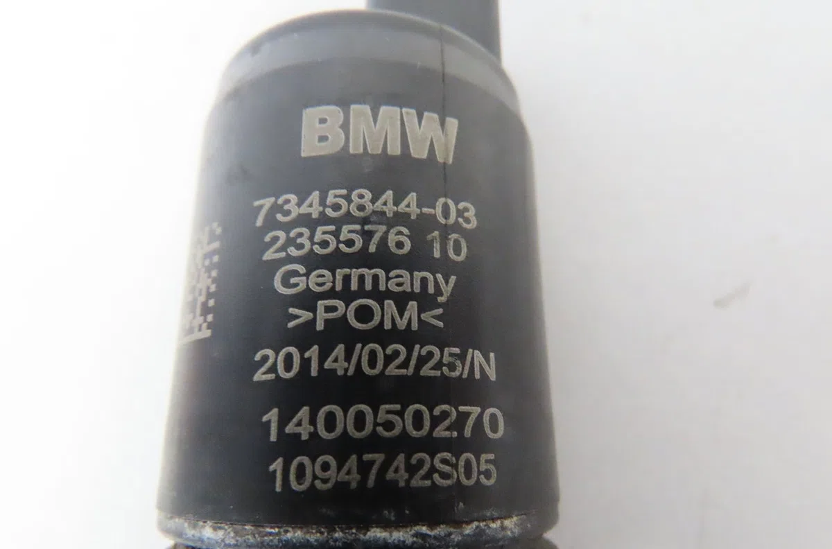 Pompe lave-glace ar Bmw 1 (F20) 118 d (2011-2015) occasion