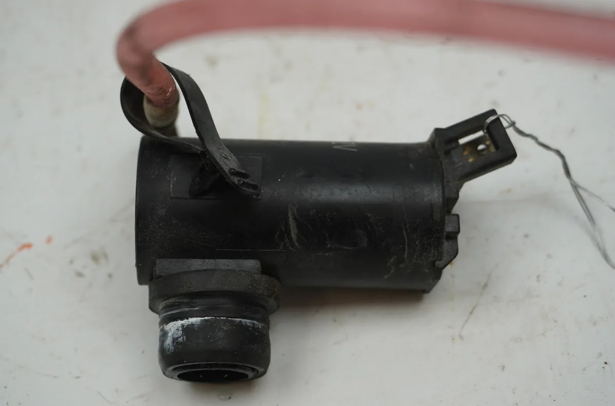 Pompe lave-glace ar Daihatsu SIRION (M1) 1.0 i 4wd (1999-2000) occasion
