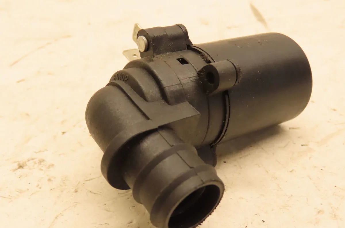 Pompe lave-glace ar Peugeot 205 II (20A-C) 1.7 diesel (1987-1998) occasion