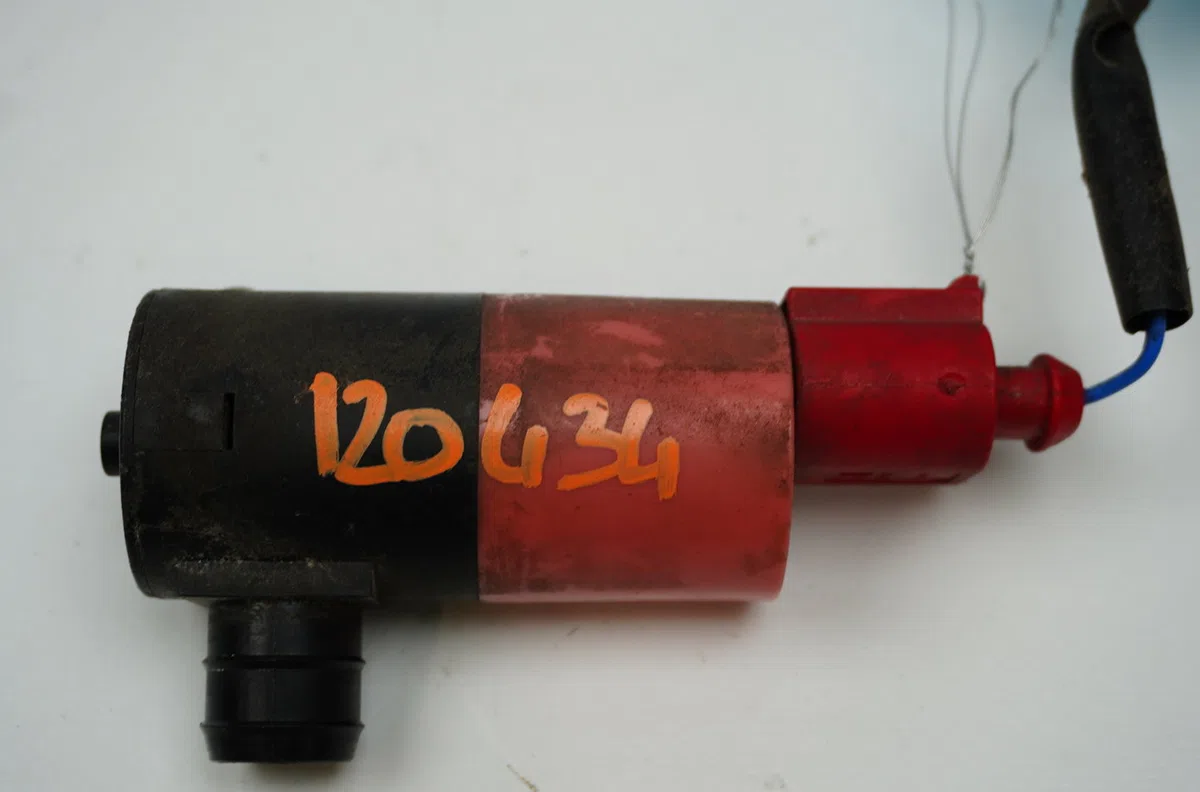 Pompe lave-glace ar Toyota YARIS (_P9_) 1.4 d-4d (nlp90_) (2005-2012) occasion